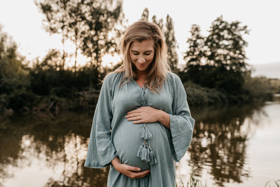 zwangerschapsshoot-natuur-louise-boonstoppel-fotografie